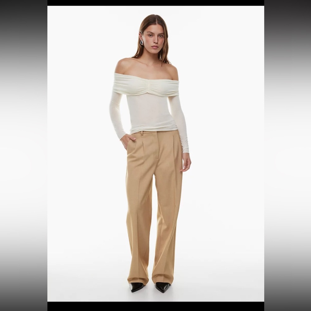 Aritzia Effortless Pant
